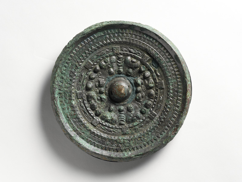 画像番号：118732　2025/07/25　鏡背面