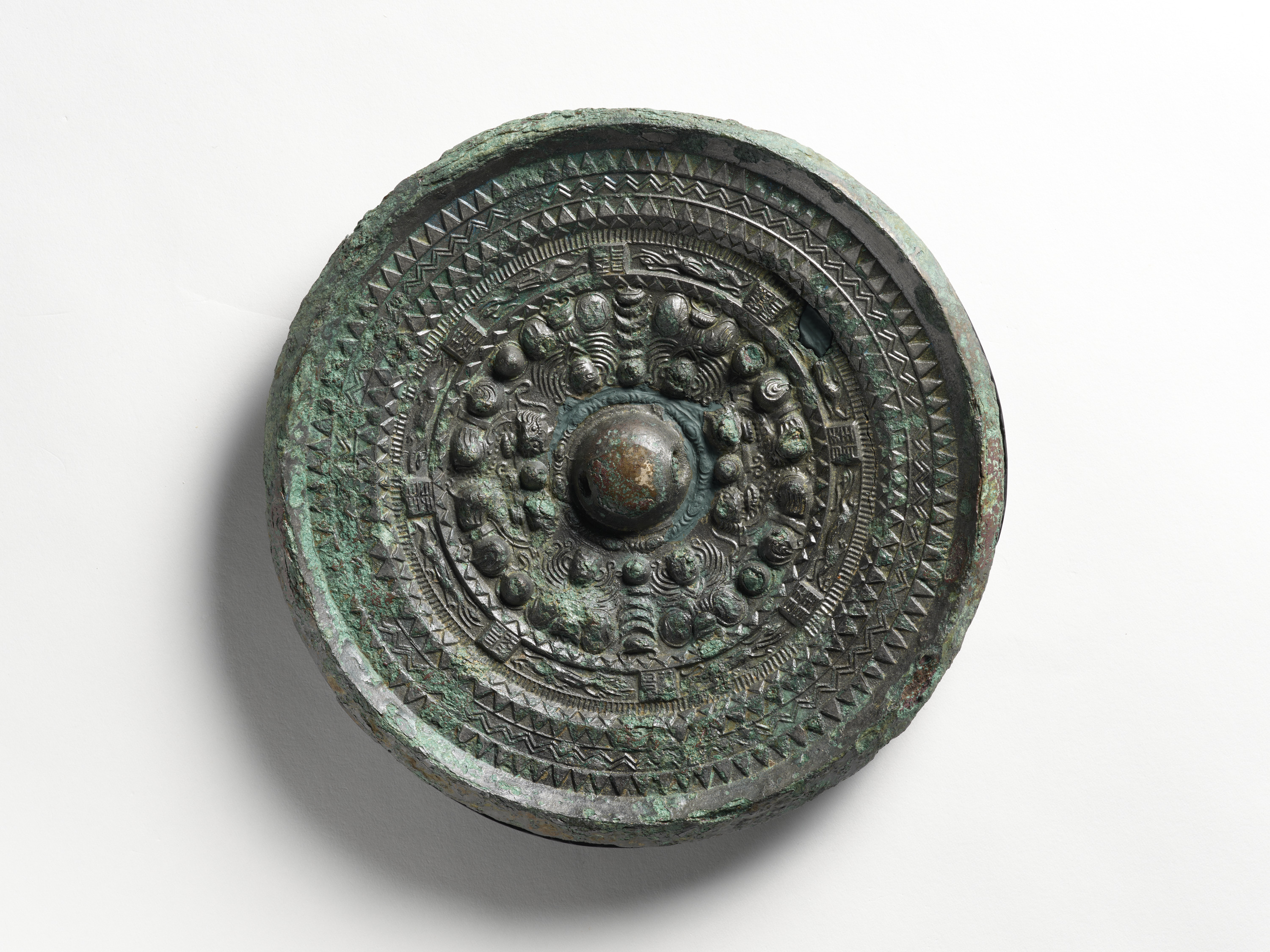 重要文化財　三角縁神獣鏡　1面