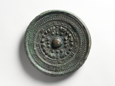 三角縁神獣鏡