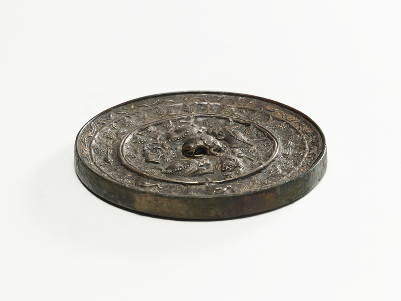 画像番号：119718　2025/12/24　鈕側面2