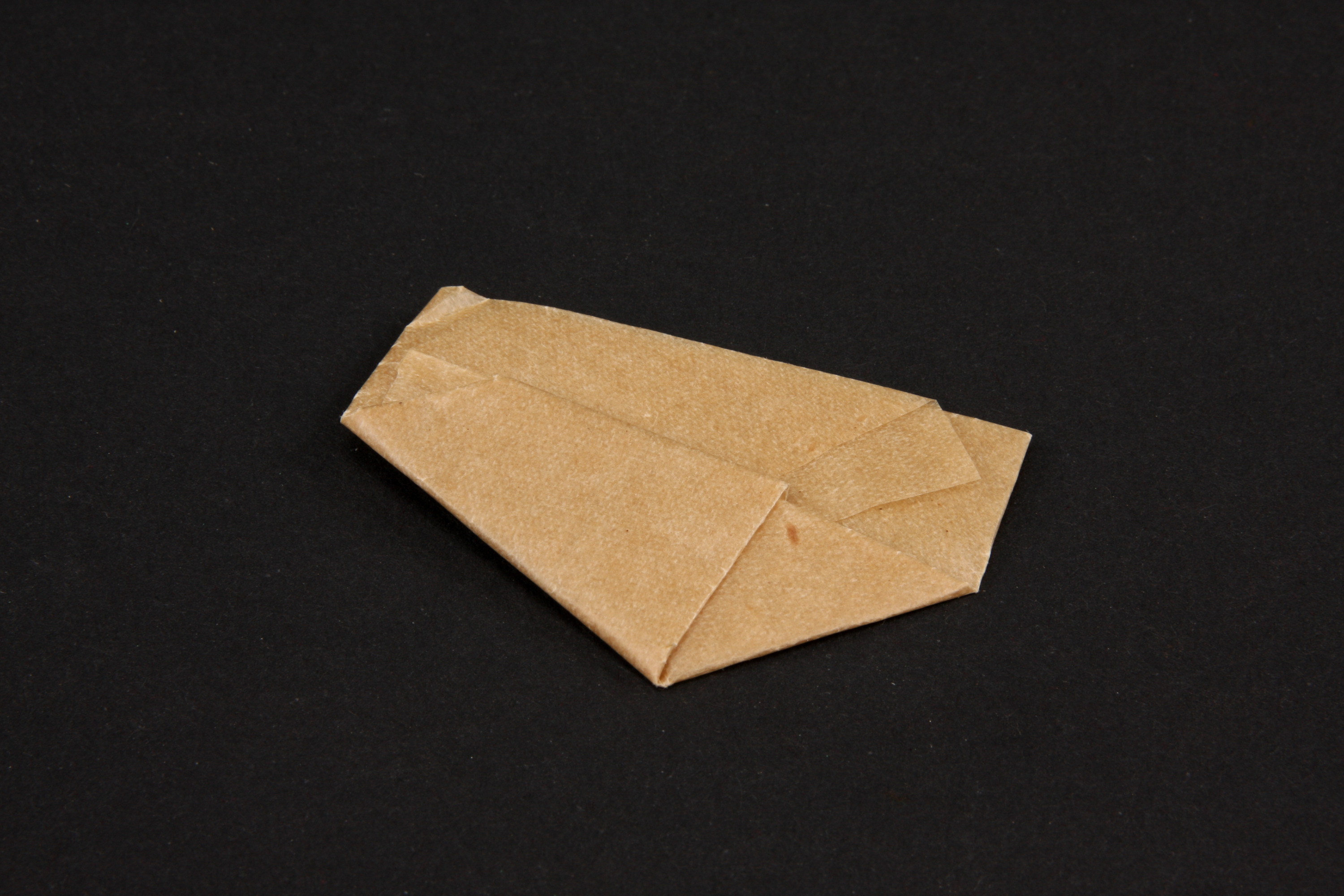 重要文化財　（顔料包紙）（対馬宗家文書）　1包