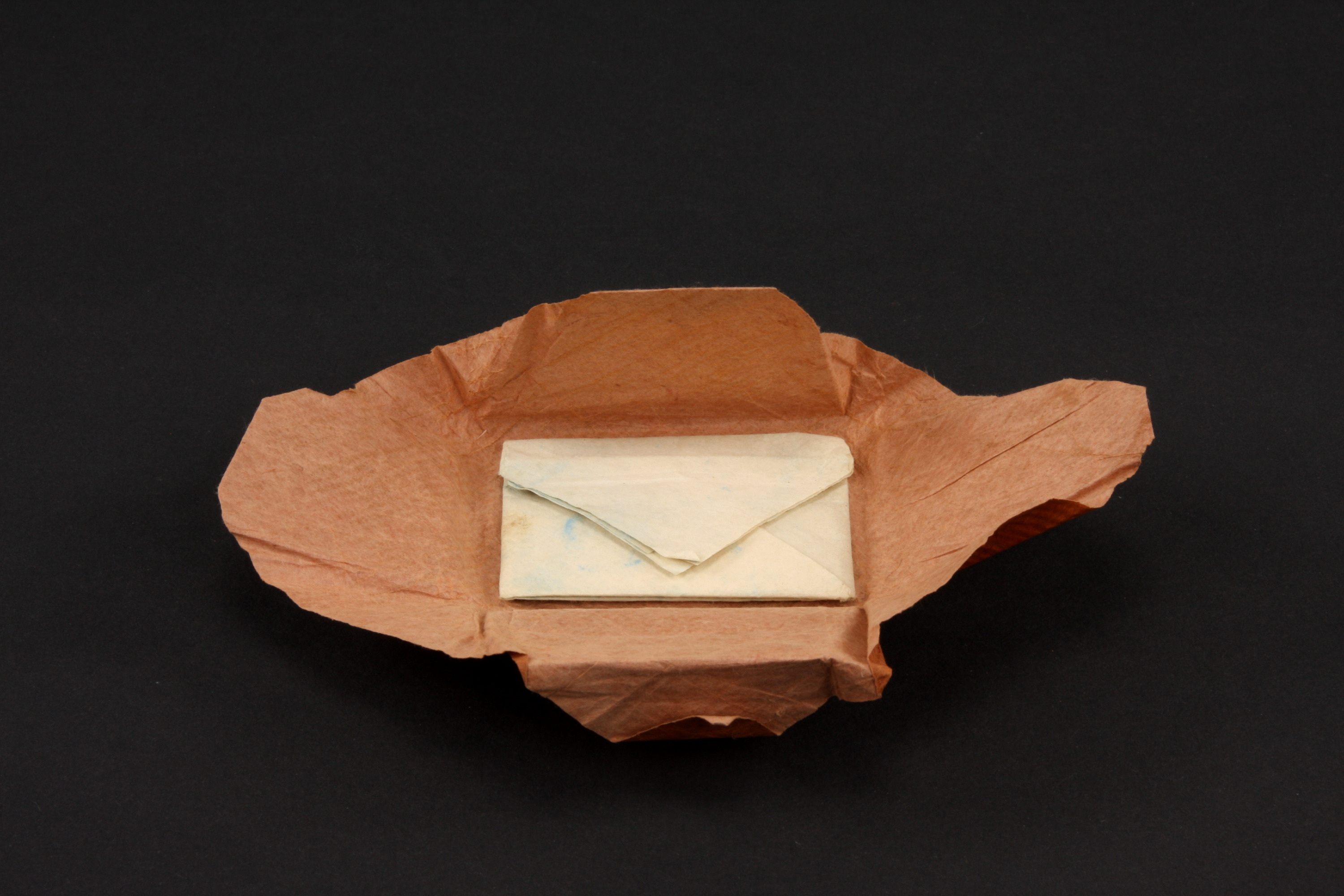 重要文化財　（顔料包紙、岩緑青）（対馬宗家文書）　1包