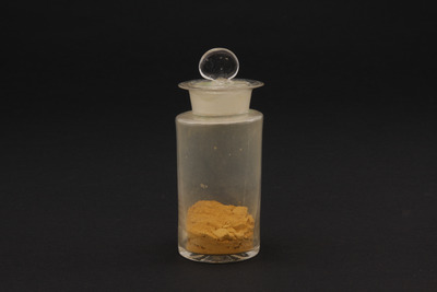 （顔料瓶、（茶））（対馬宗家文書）