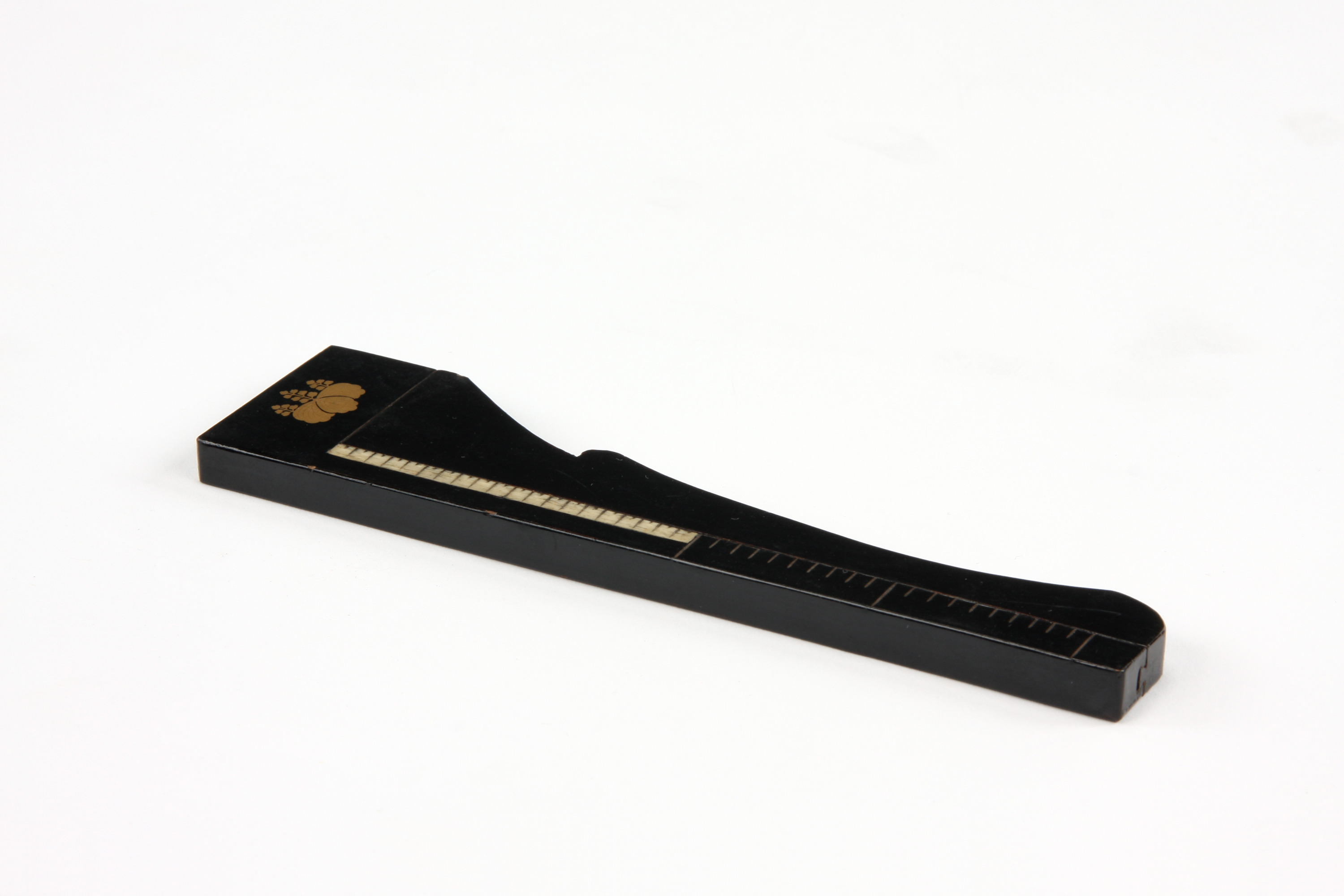 重要文化財　挟尺（対馬宗家文書）　1点