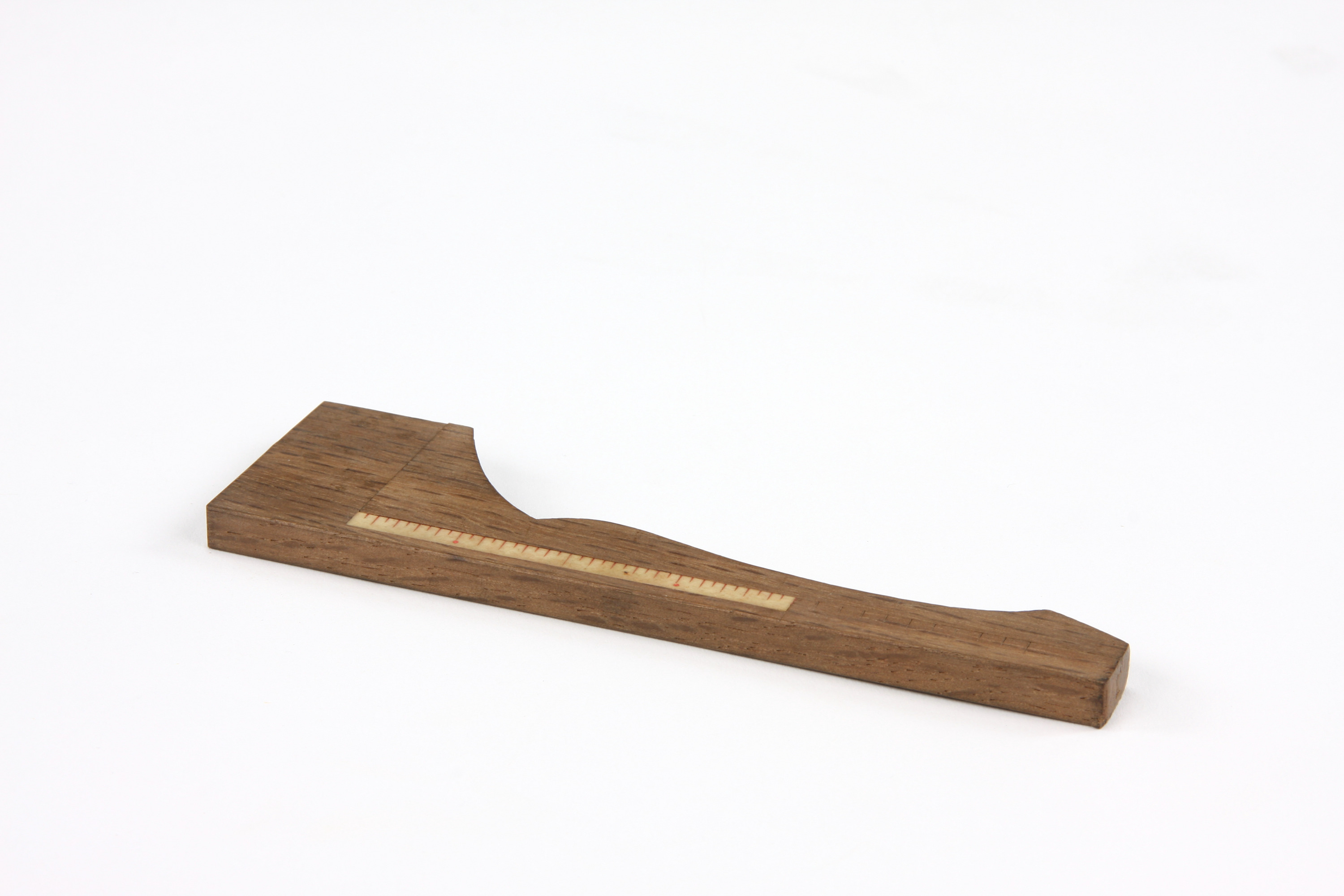 重要文化財　挟尺（対馬宗家文書）　1点