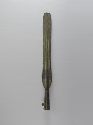 中広形銅矛