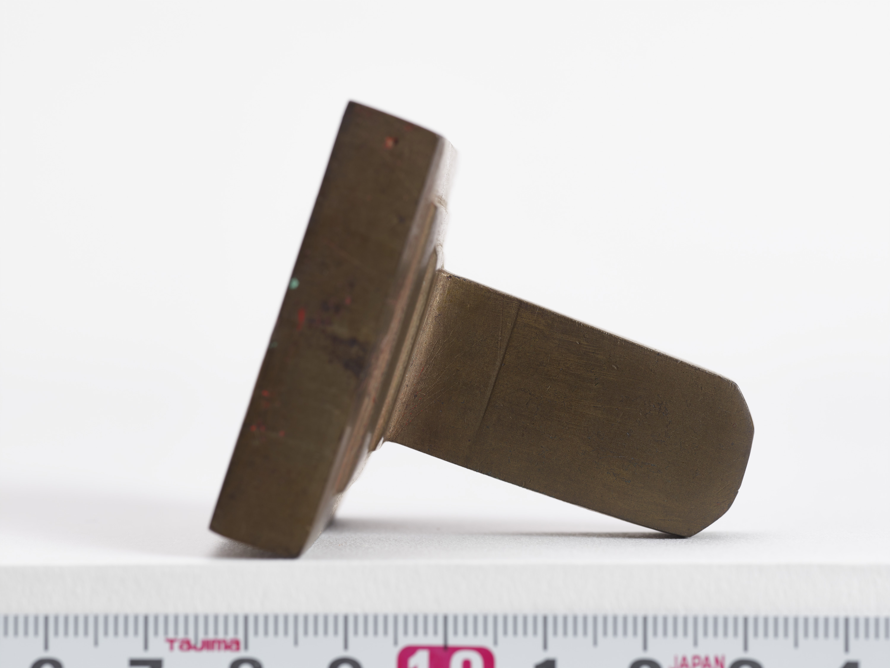 重要文化財　「義賢」印（対馬宗家文書）　1顆