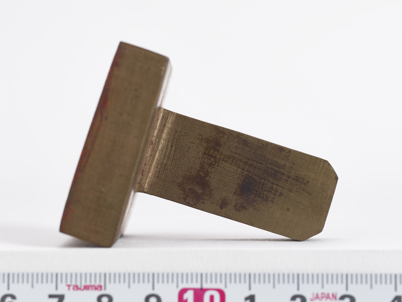 画像番号：093648　2018/06/21　左側